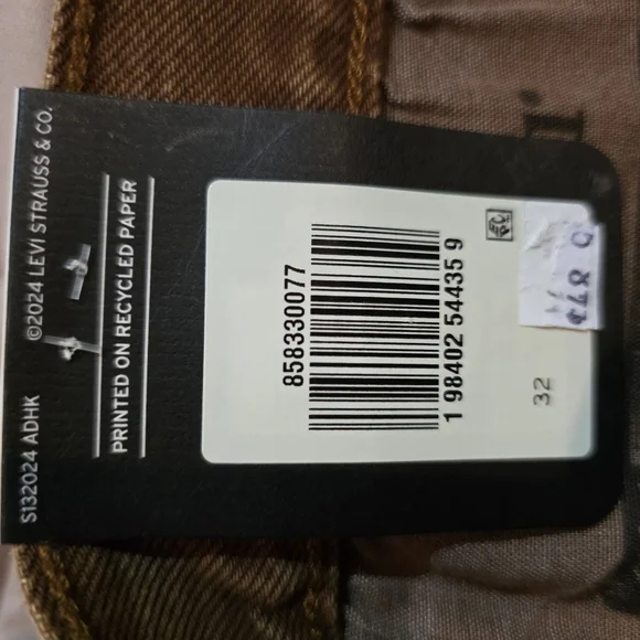 Levi's Brown Denim Shorts Size 32 - Picture 10 of 12